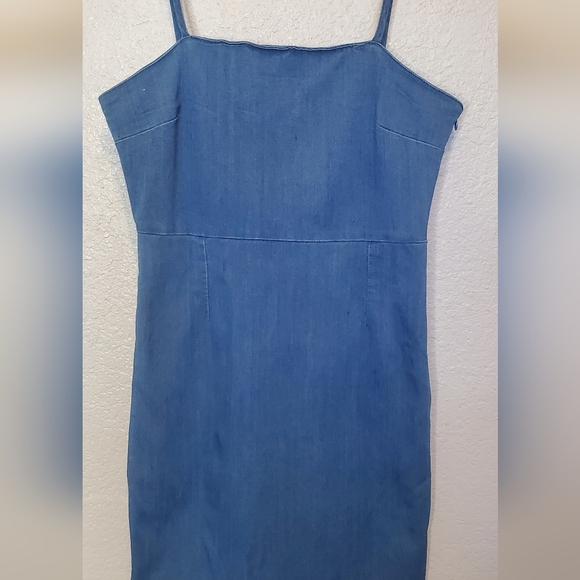 NWT Forever 21 Blue Denim Chambray Smocked Spaghetti Strap Mini Dress Size Small - Picture 4 of 8